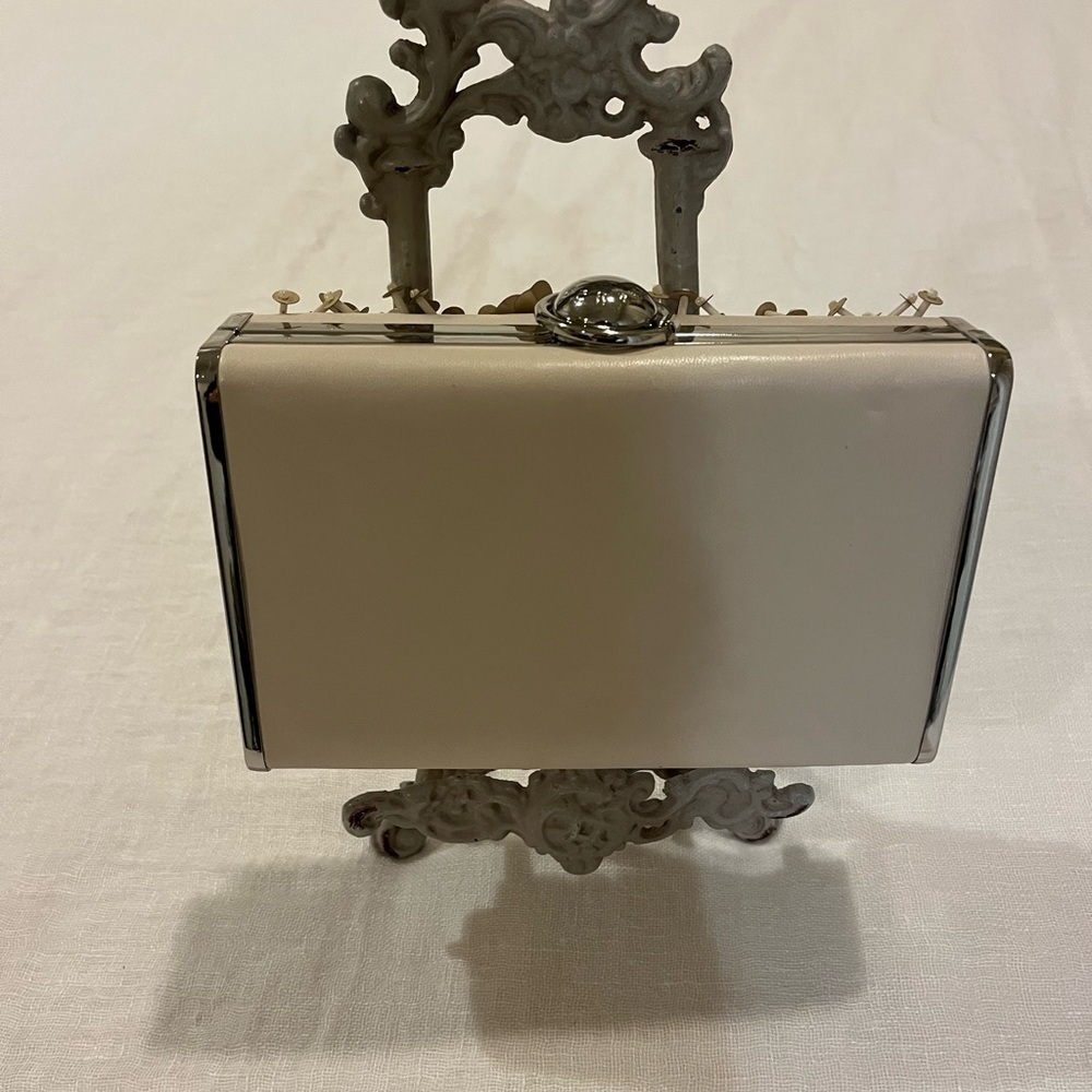 Henri Bendel clay colored embellished metallic clutch purse - Picture 5 of 11